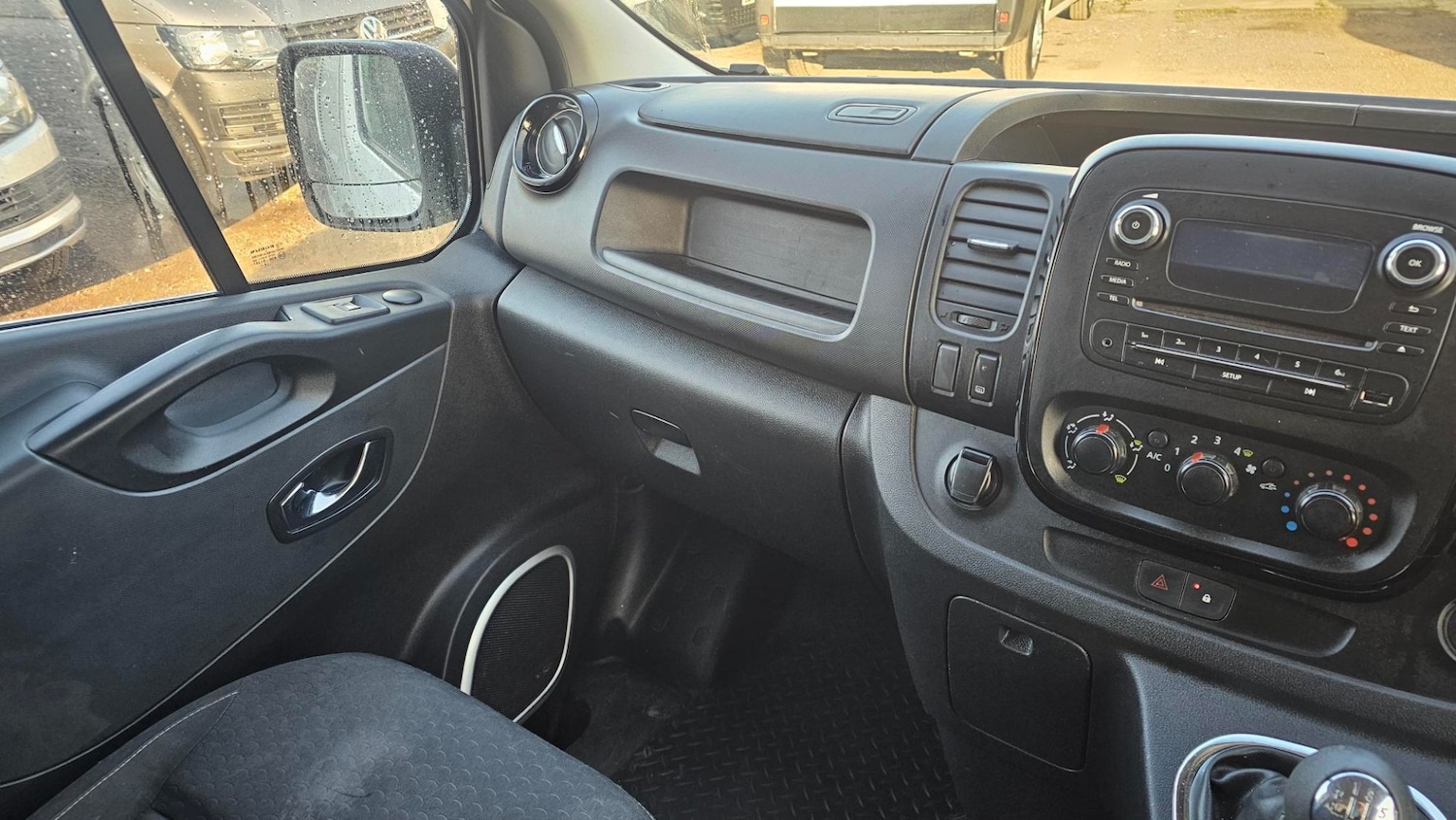 Used Vauxhall Vivaro 2018 for sale - 77758650: Photo 16