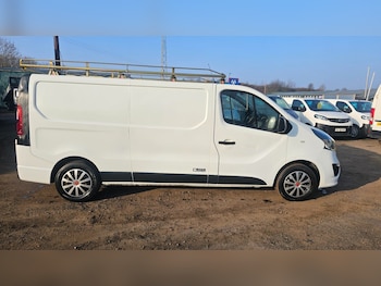 Used Vauxhall Vivaro 2018 for sale - 77758650: Photo