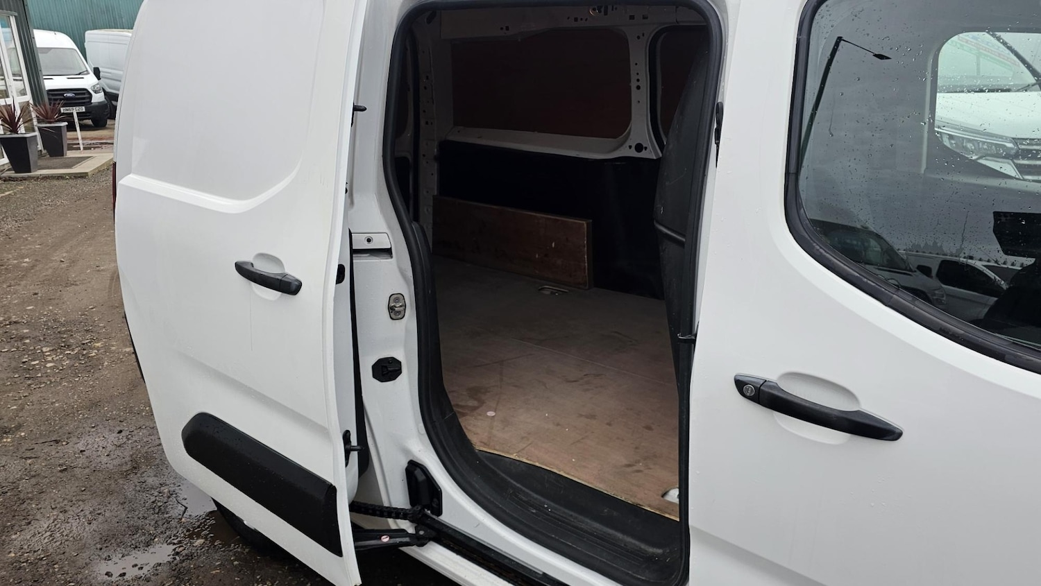 Used Peugeot Partner 2019 for sale - 77640970: Photo 10