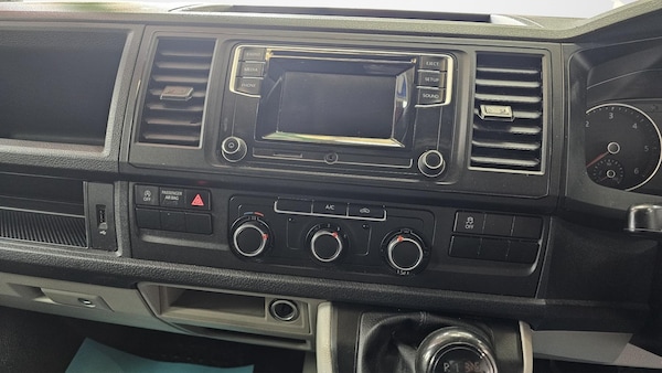 Used Volkswagen Transporter 2019 for sale - 76063752: Photo 20