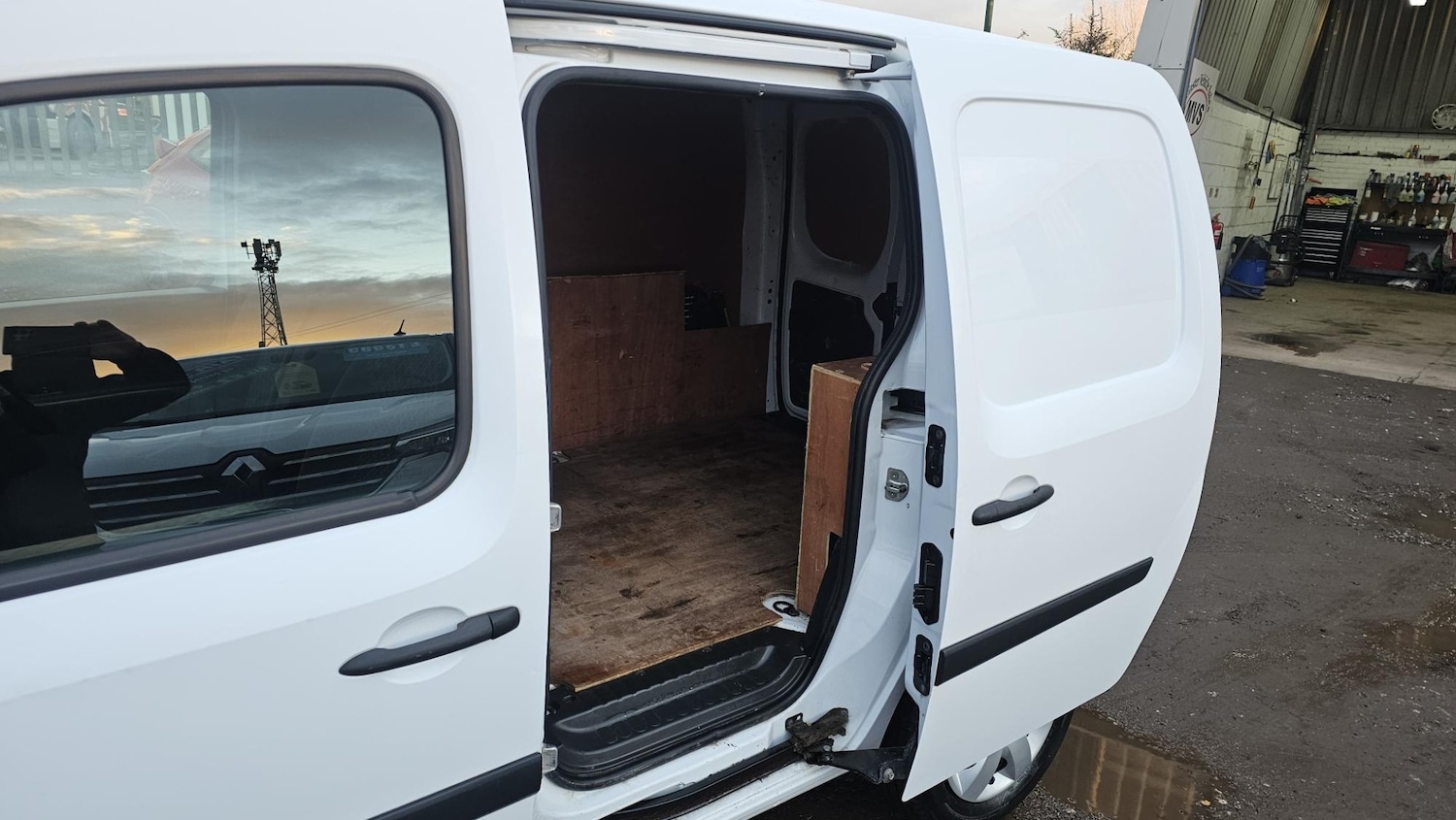 Used Renault Kangoo 2016 for sale - 77578519: Photo 10