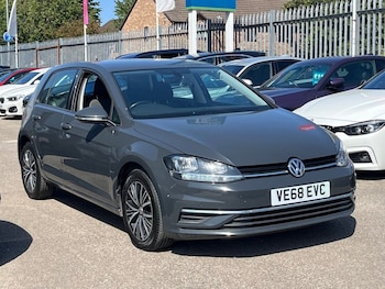 Used Volkswagen Golf 2018 for sale - 79090336: Photo