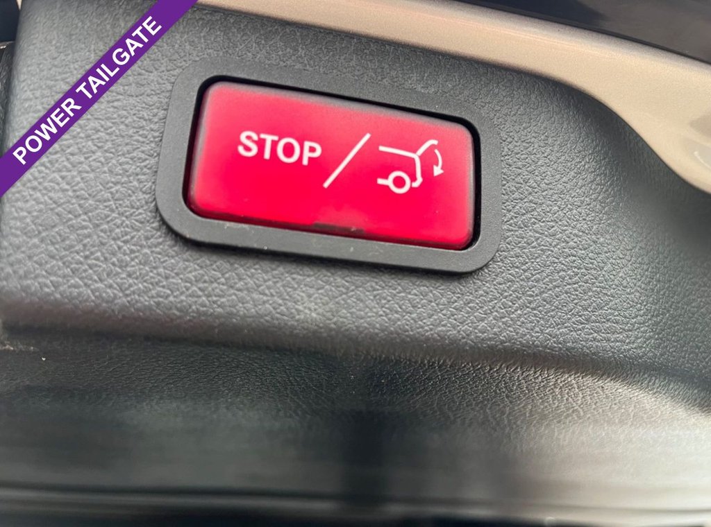 Used Mercedes-Benz V-Class 2018 for sale - 76535408: Photo 16