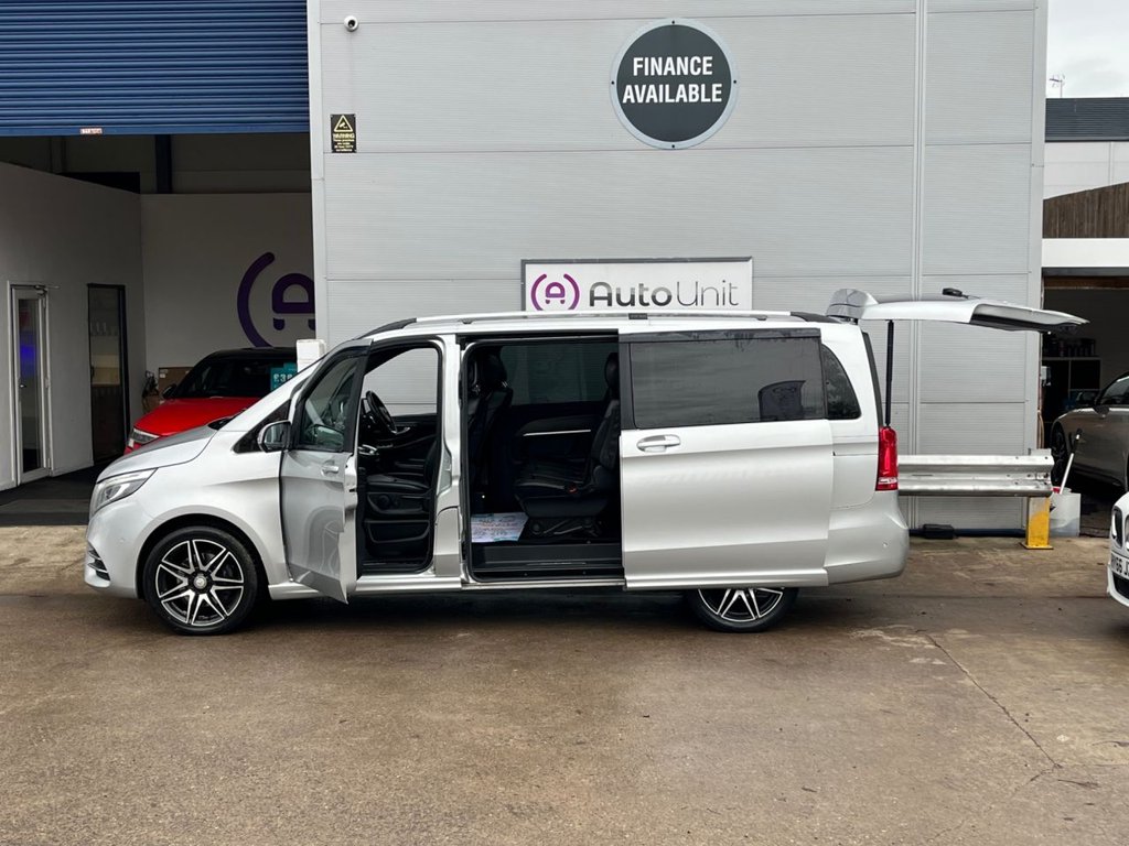 Used Mercedes-Benz V-Class 2018 for sale - 76535408: Photo 18