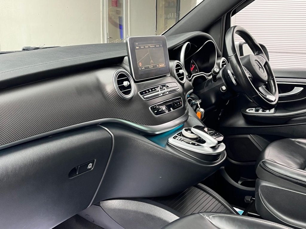 Used Mercedes-Benz V-Class 2018 for sale - 76535408: Photo 21