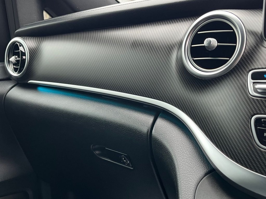 Used Mercedes-Benz V-Class 2018 for sale - 76535408: Photo 38