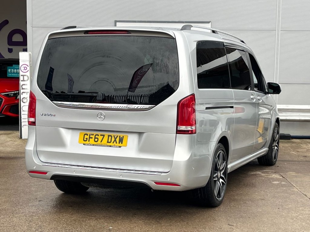 Used Mercedes-Benz V-Class 2018 for sale - 76535408: Photo 6