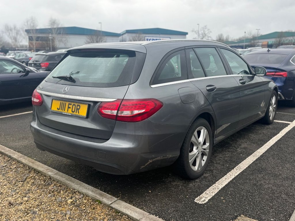 Used Mercedes-Benz C Class 2016 for sale - 77499399: Photo 4