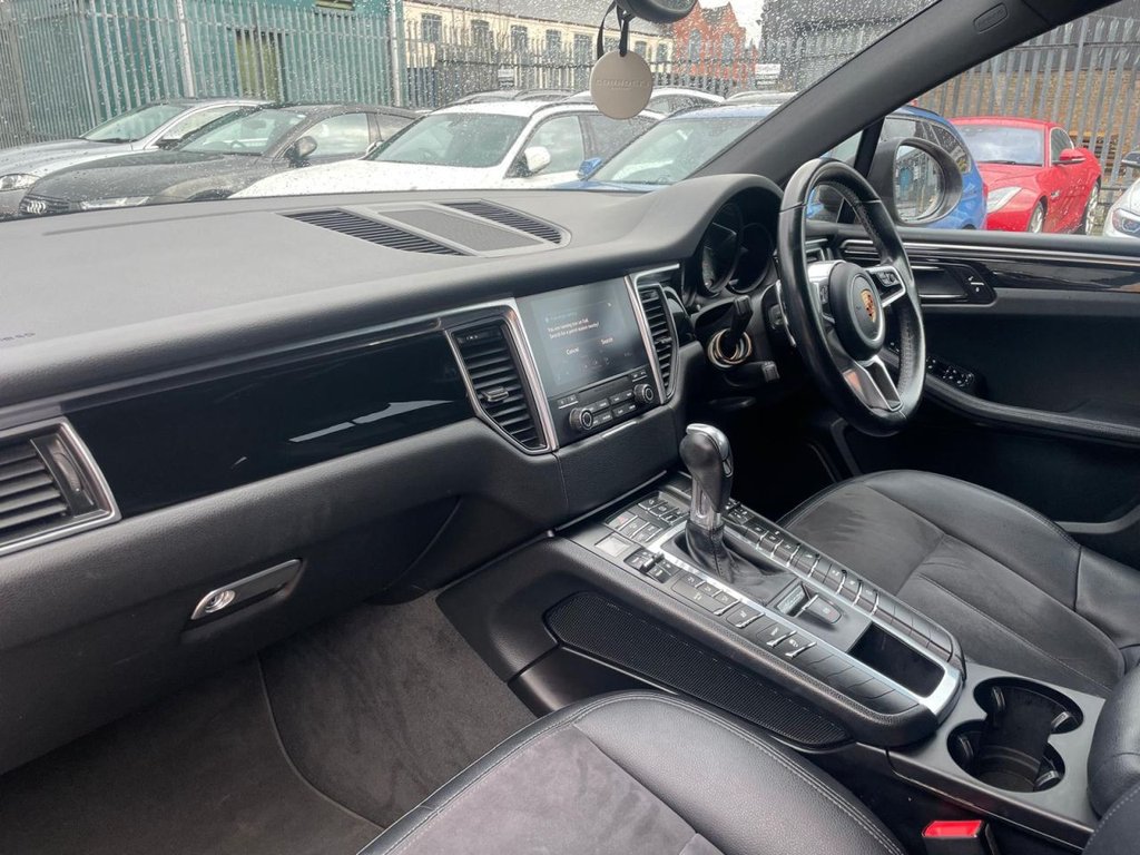 Used Porsche Macan 2017 for sale - 77477730: Photo 28