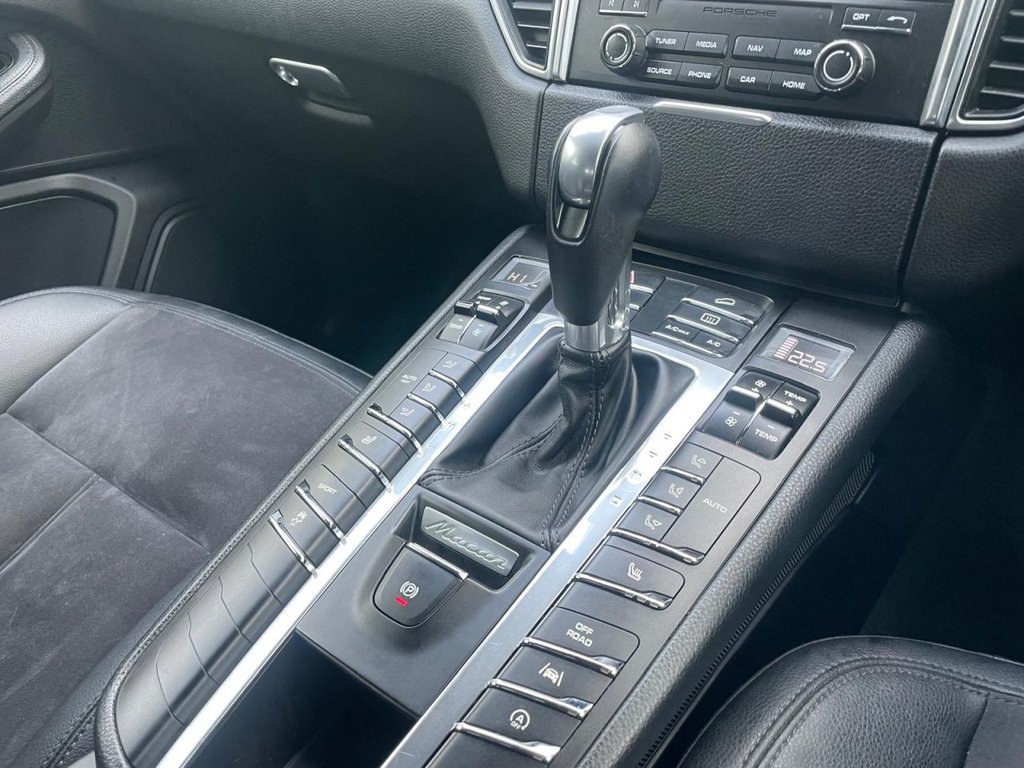Used Porsche Macan 2017 for sale - 77477730: Photo 34