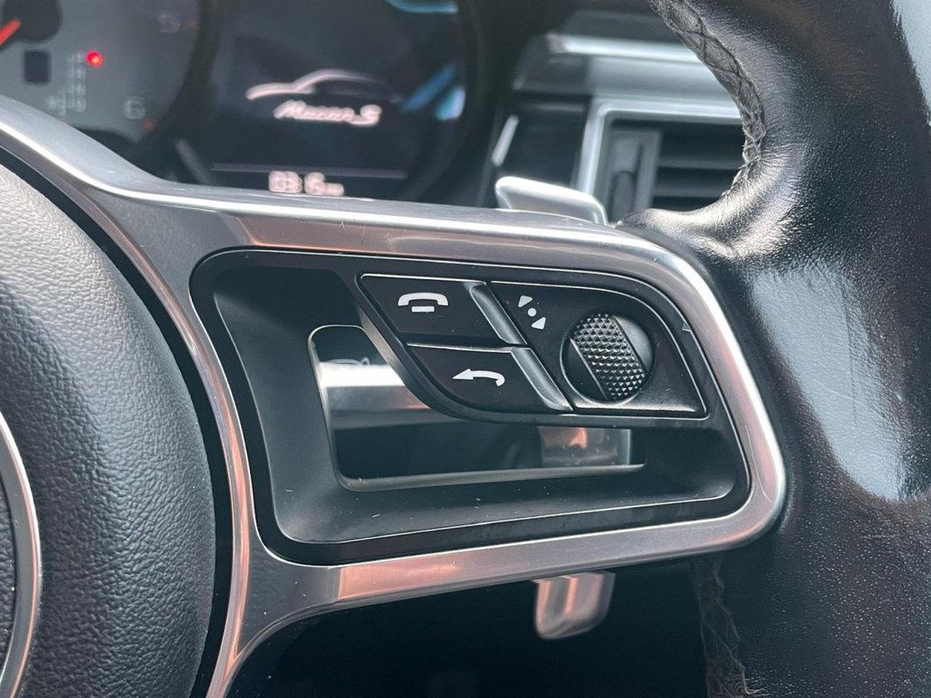 Used Porsche Macan 2017 for sale - 77477730: Photo 42