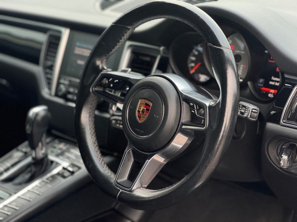 Used Porsche Macan 2017 for sale - 77477730: Photo 8