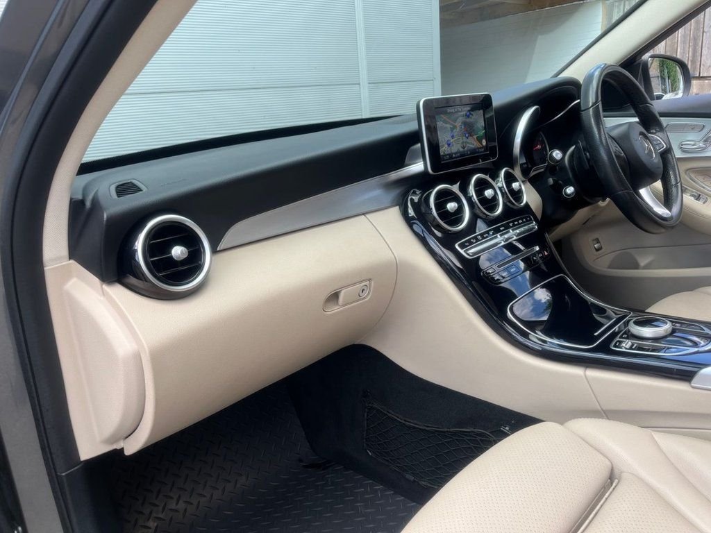 Used Mercedes-Benz C Class 2017 for sale - 76185610: Photo 16