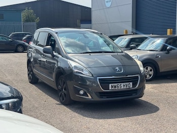 Used Peugeot 5008 2015 for sale - 79254289: Photo