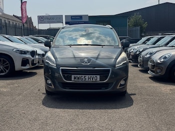 Used Peugeot 5008 2015 for sale - 79254289: Photo