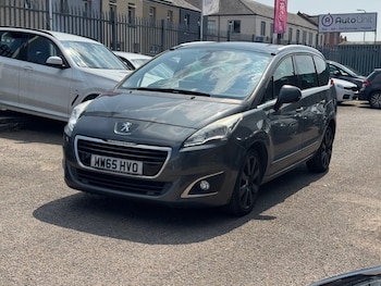 Used Peugeot 5008 2015 for sale - 79254289: Photo