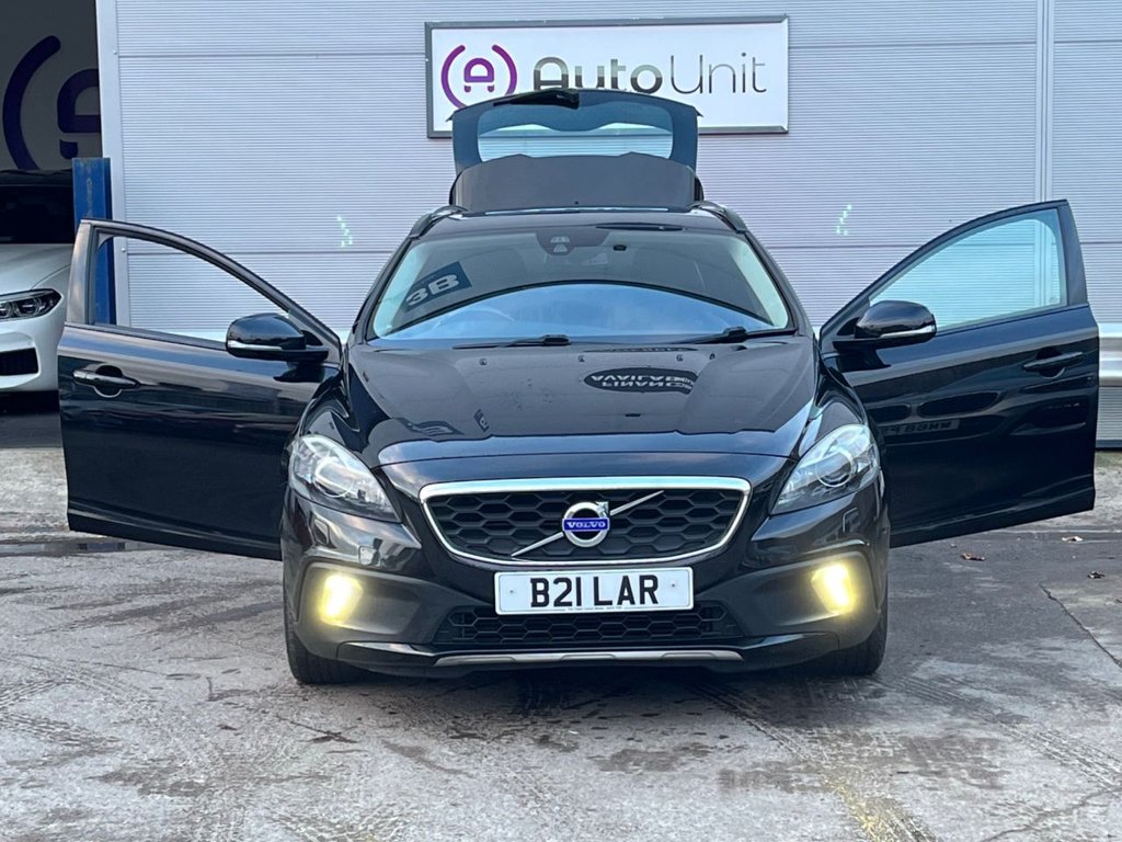 Used Volvo V40 Cross Country 2015 for sale - 77172120: Photo 17