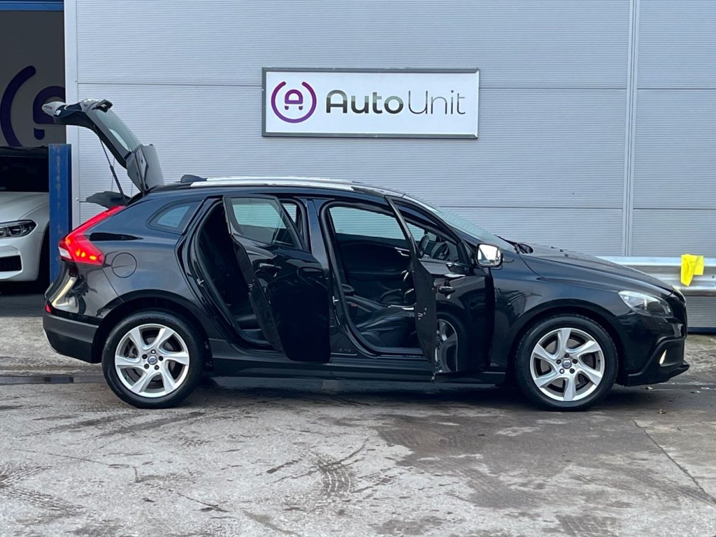 Used Volvo V40 Cross Country 2015 for sale - 77172120: Photo 19