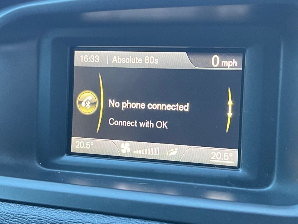 Used Volvo V40 Cross Country 2015 for sale - 77172120: Photo 27