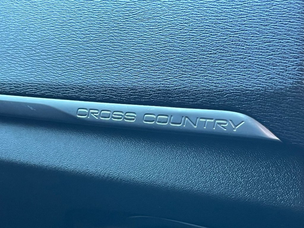 Used Volvo V40 Cross Country 2015 for sale - 77172120: Photo 28