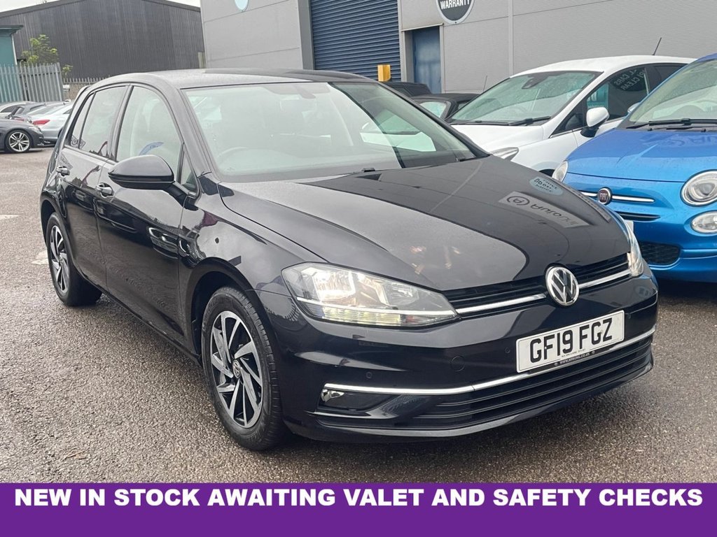 Used Volkswagen Golf 2019 for sale - 76163604: Photo 1