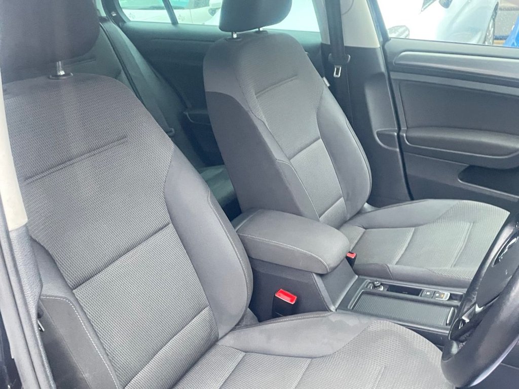 Used Volkswagen Golf 2019 for sale - 76163604: Photo 8