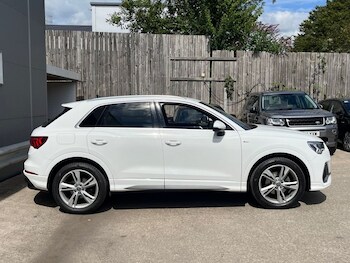 Used Audi Q3 2019 for sale - 75383872: Photo