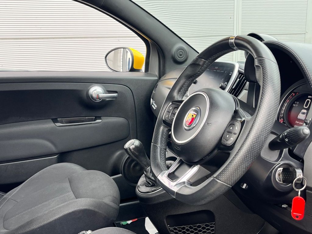 Used Abarth 595 2018 for sale - 76235972: Photo 8
