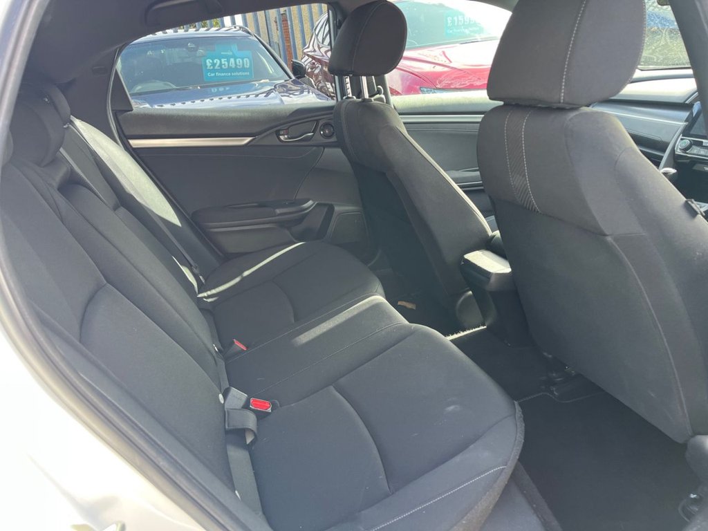 Used Honda Civic 2019 for sale - 77884929: Photo 7