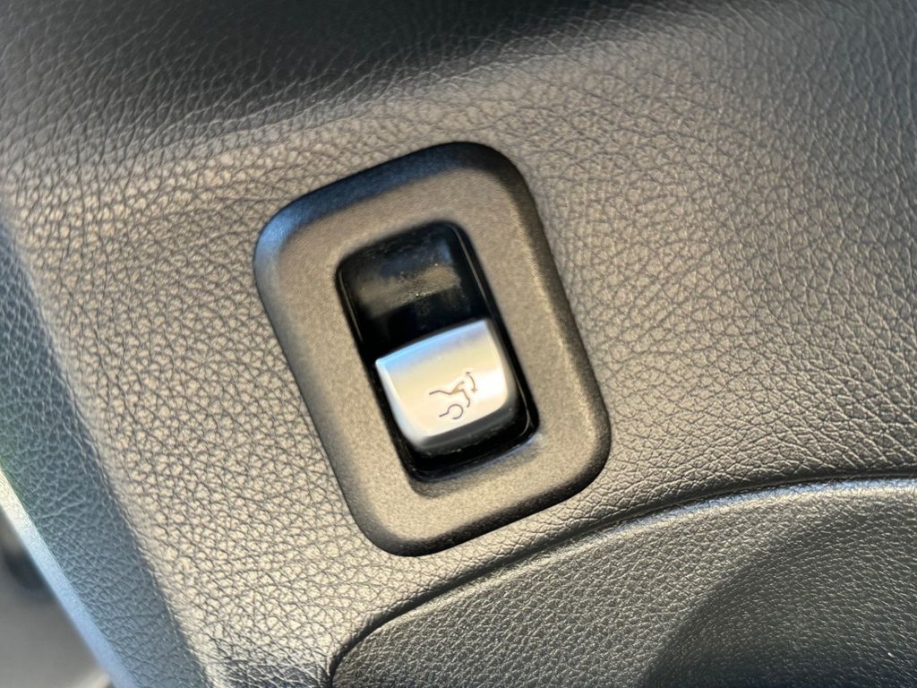 Used Mercedes-Benz C Class 2017 for sale - 77084065: Photo 32