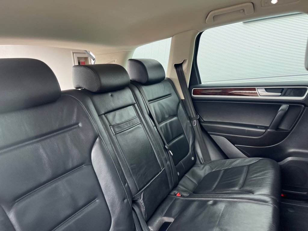 Used Volkswagen Touareg 2015 for sale - 76604396: Photo 10
