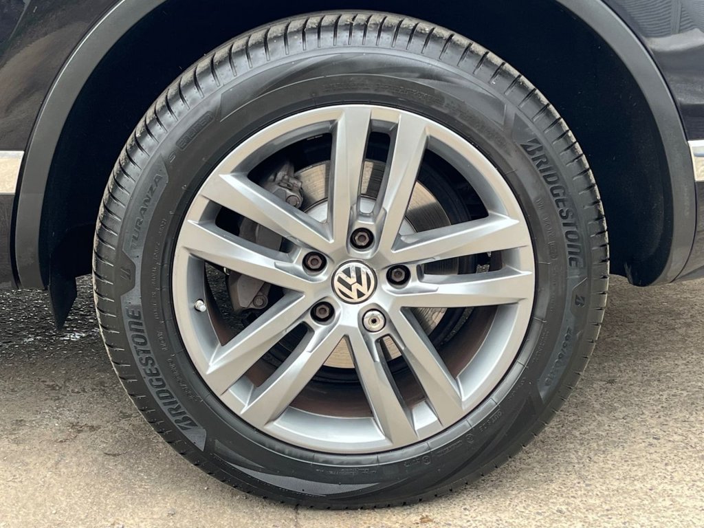 Used Volkswagen Touareg 2015 for sale - 76604396: Photo 31