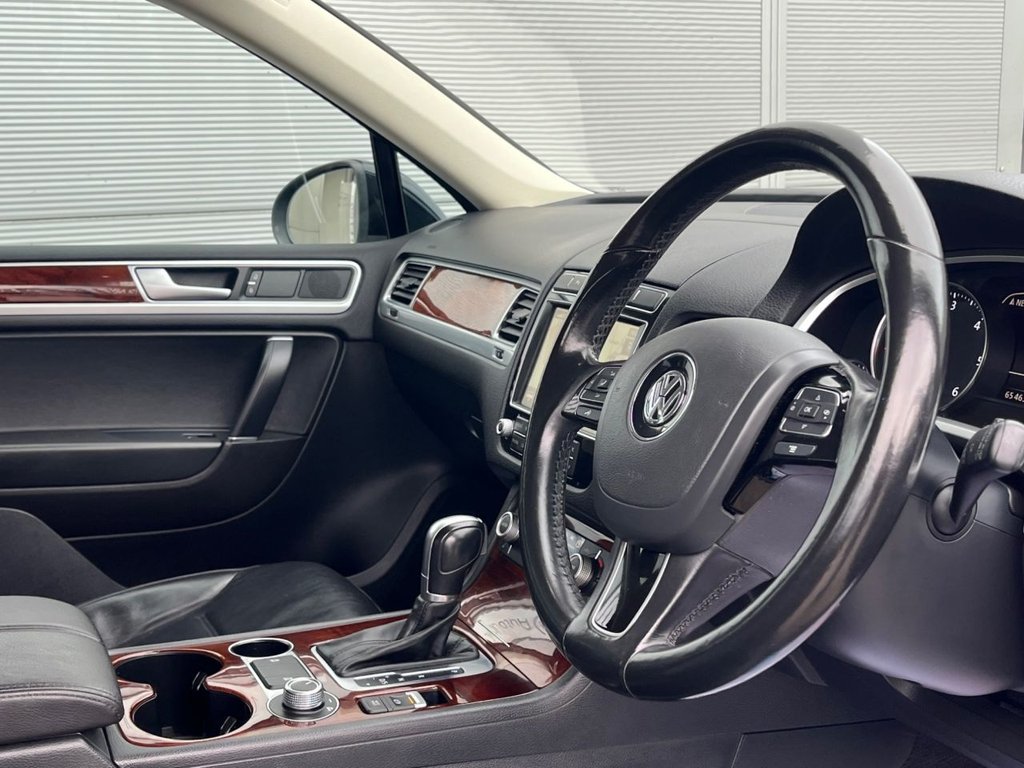 Used Volkswagen Touareg 2015 for sale - 76604396: Photo 8