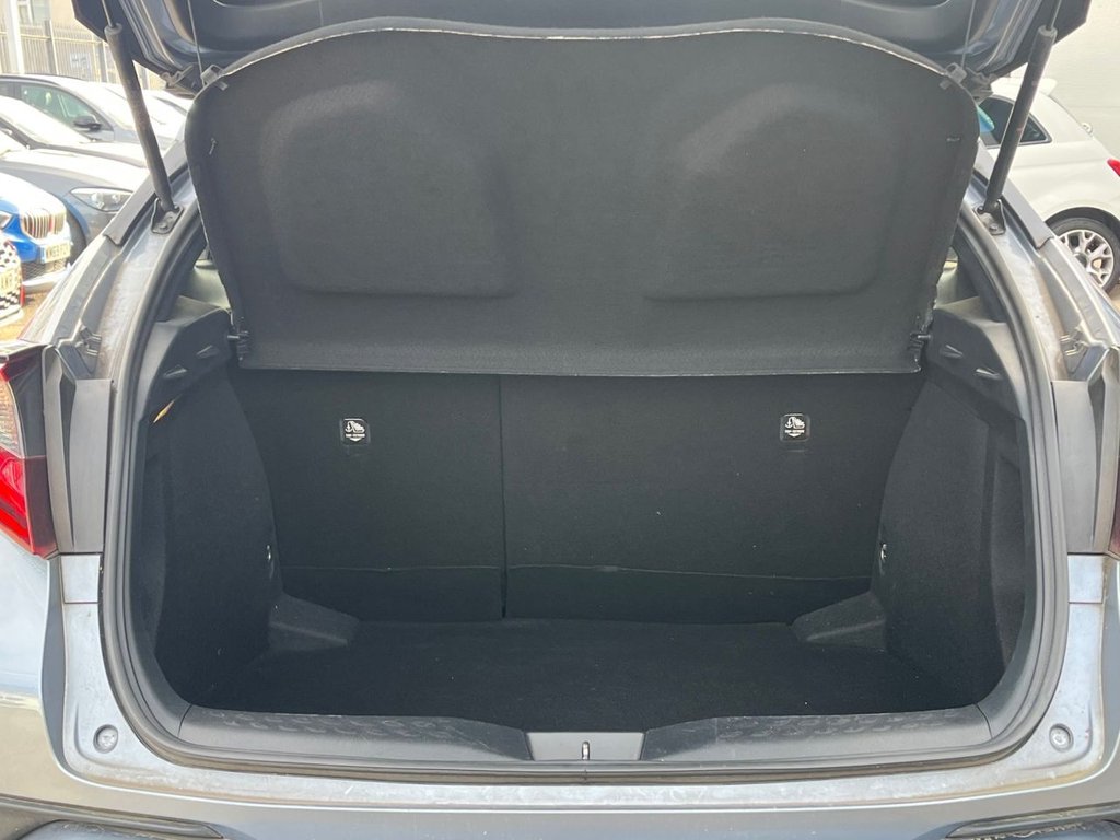 Used Toyota C-HR 2020 for sale - 76386113: Photo 10