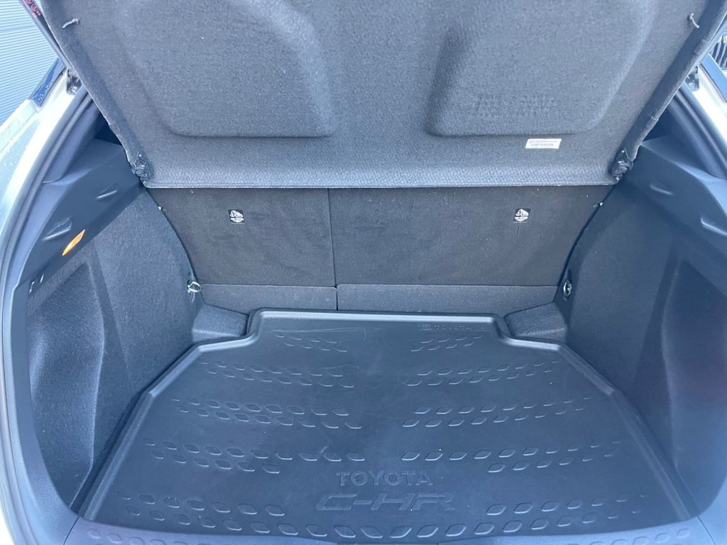 Used Toyota C-HR 2023 for sale - 77672627: Photo 11