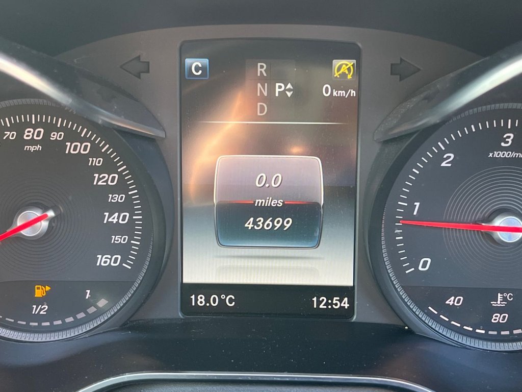 Used Mercedes-Benz GLC 2018 for sale - 75877262: Photo 32