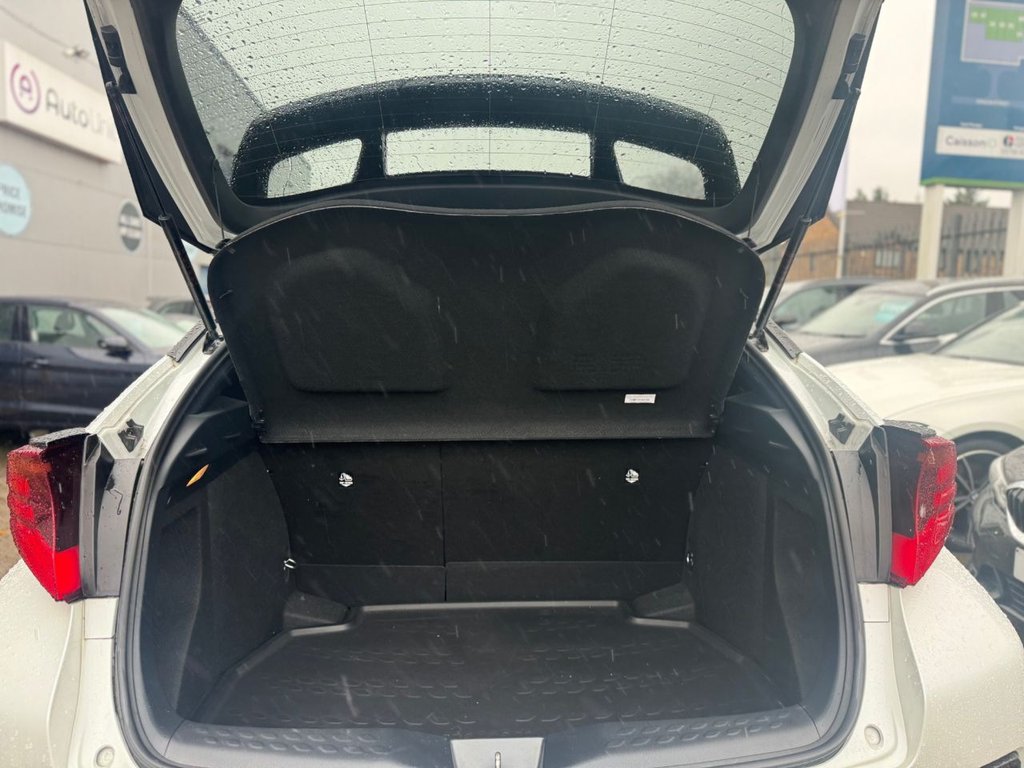 Used Toyota C-HR 2023 for sale - 76665692: Photo 15