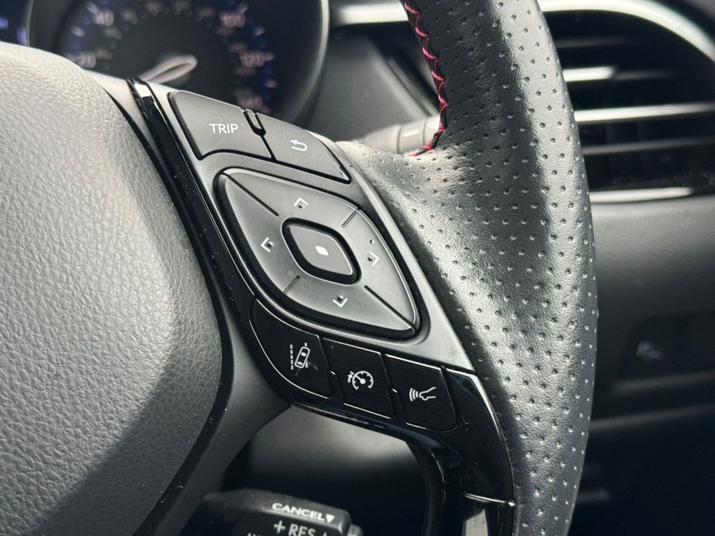 Used Toyota C-HR 2023 for sale - 76665692: Photo 19