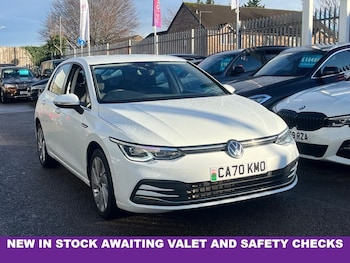 Used Volkswagen Golf 2020 for sale - 76923567: Photo