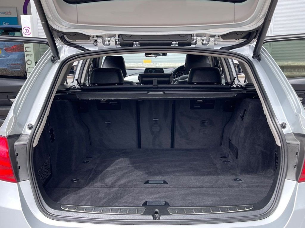 Used BMW 3 Series 2017 for sale - 77672628: Photo 9