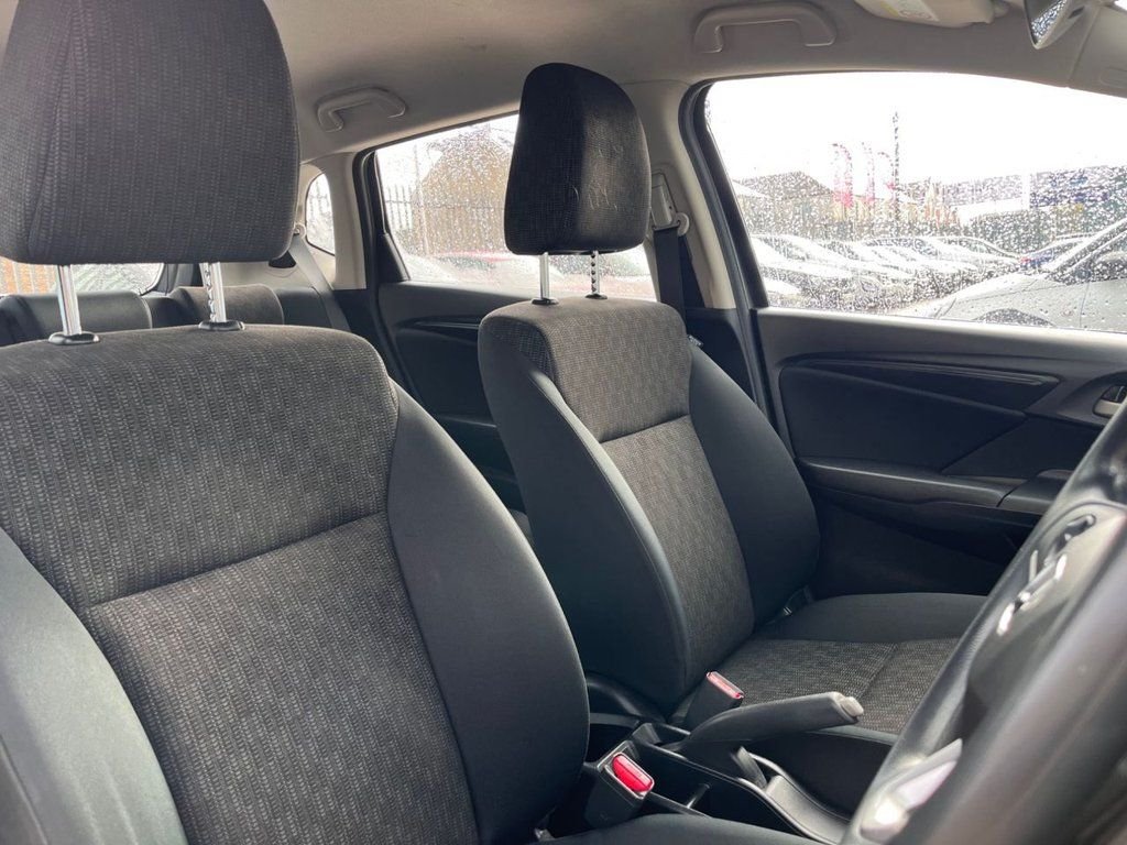 Used Honda Jazz 2017 for sale - 77534119: Photo 14