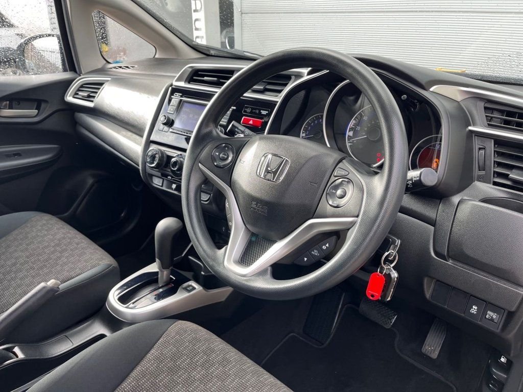 Used Honda Jazz 2017 for sale - 77534119: Photo 16