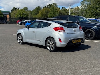 Used Hyundai Veloster 2013 for sale - 79437654: Photo
