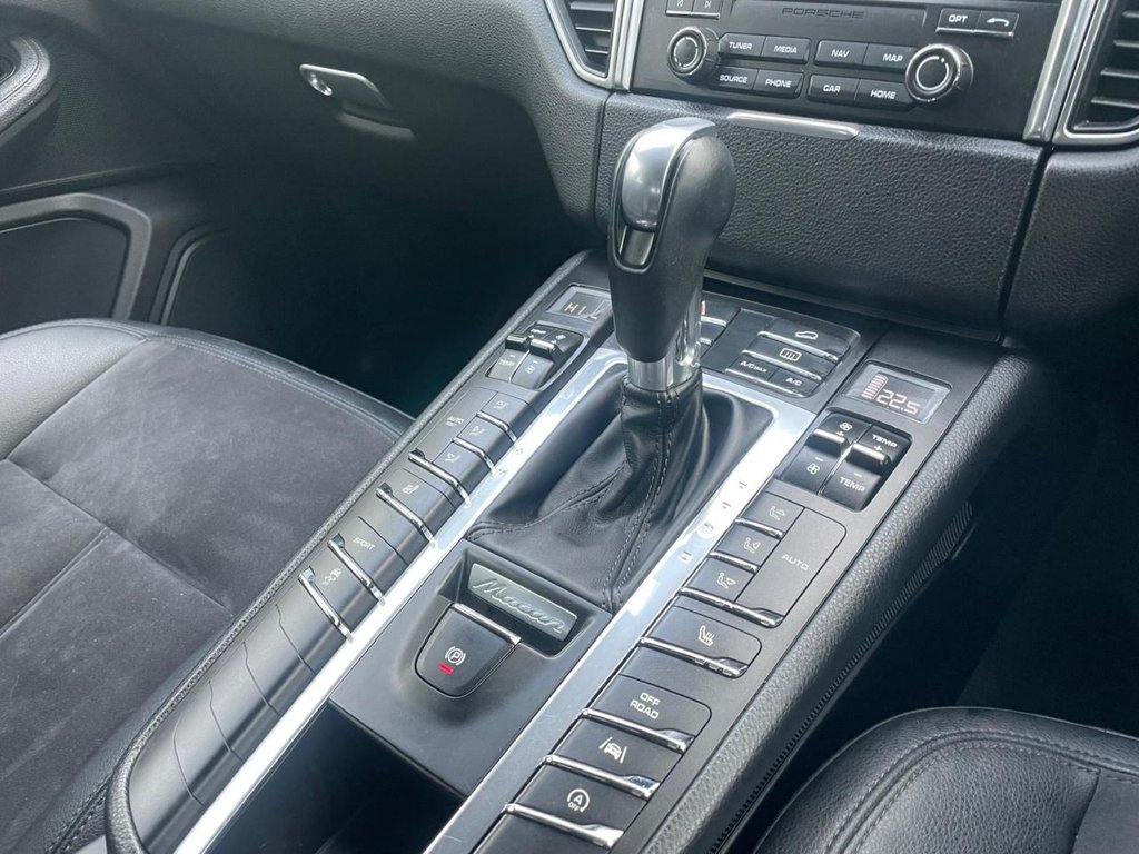 Used Porsche Macan 2017 for sale - 77672631: Photo 15