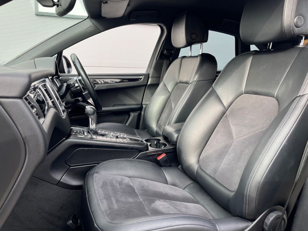 Used Porsche Macan 2017 for sale - 77672631: Photo 23