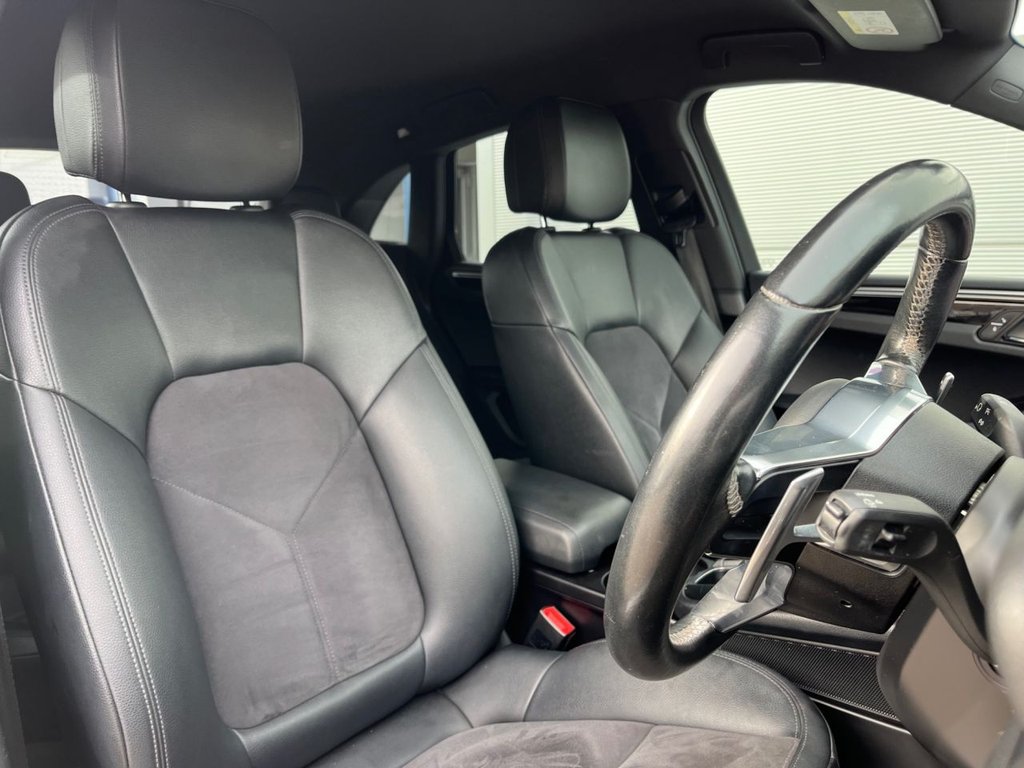 Used Porsche Macan 2017 for sale - 77672631: Photo 24