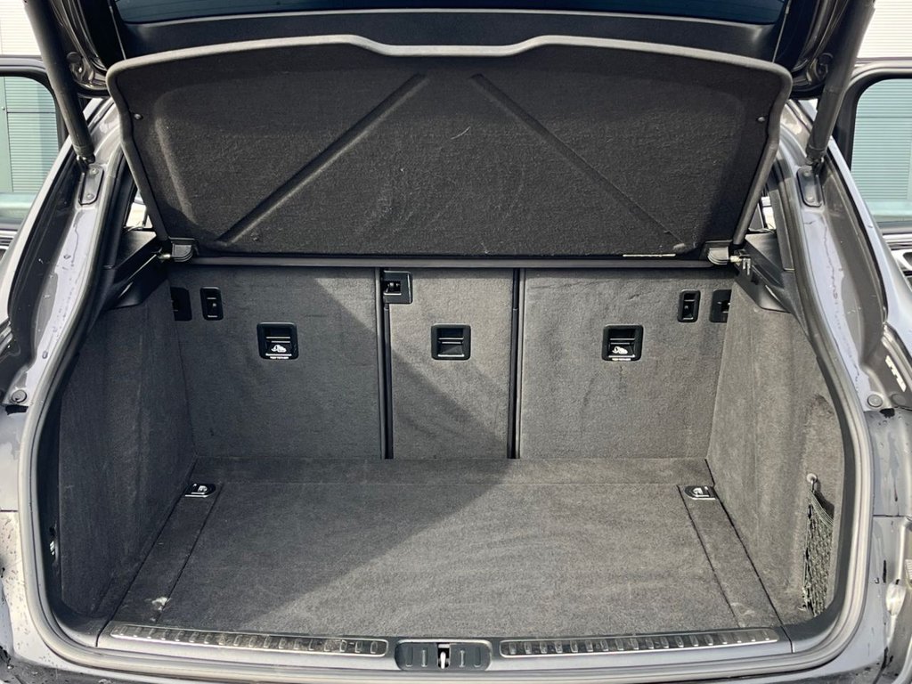 Used Porsche Macan 2017 for sale - 77672631: Photo 26