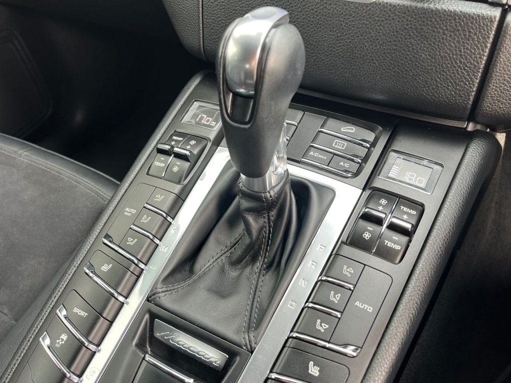 Used Porsche Macan 2017 for sale - 77672631: Photo 40