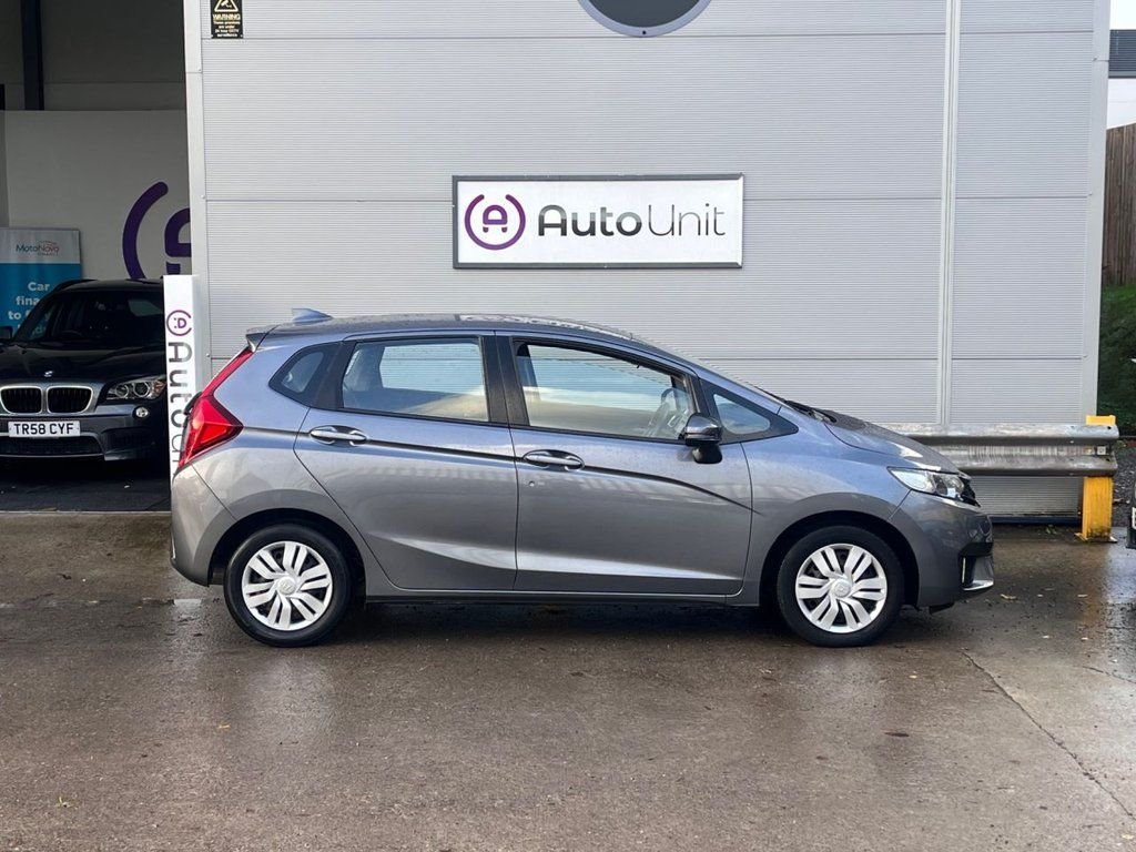 Used Honda Jazz 2017 for sale - 77139446: Photo 23