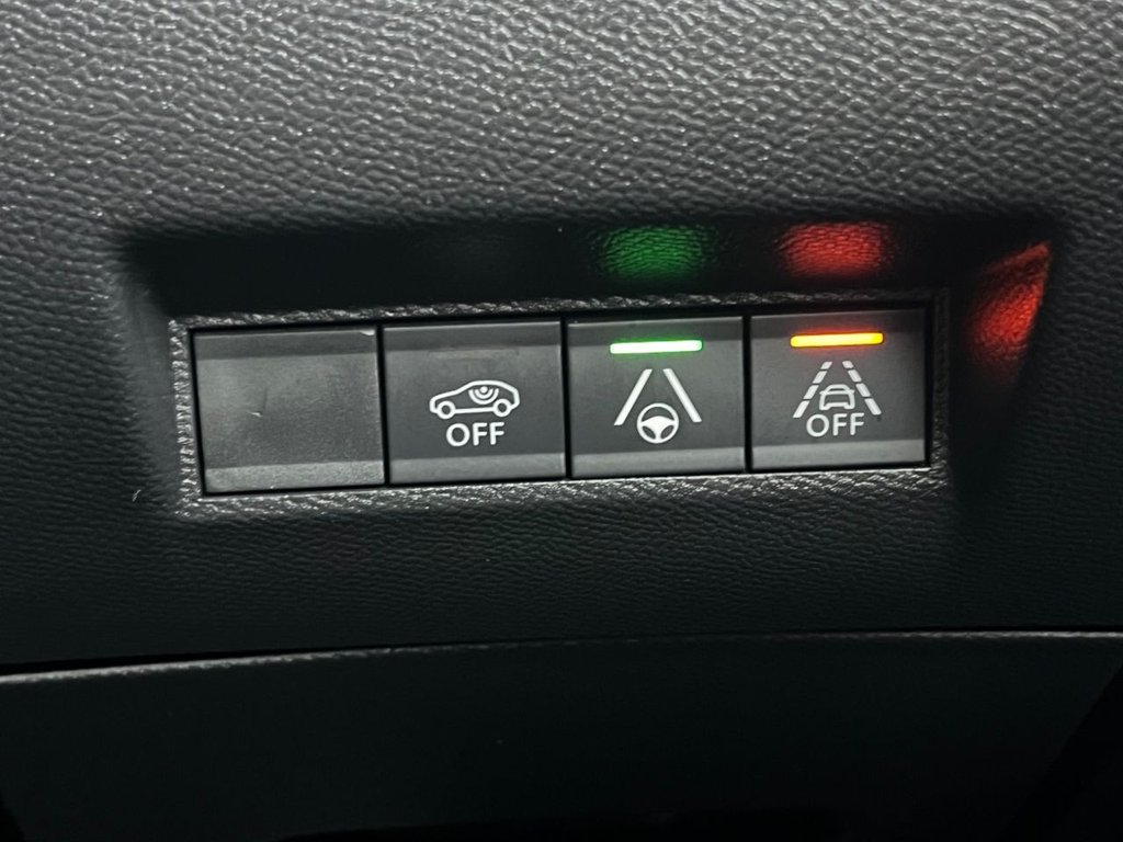 Used Peugeot 208 2021 for sale - 77065324: Photo 35